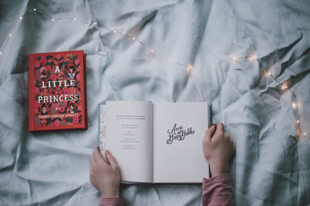 3 redenen waarom lezen voor het slapen goed is